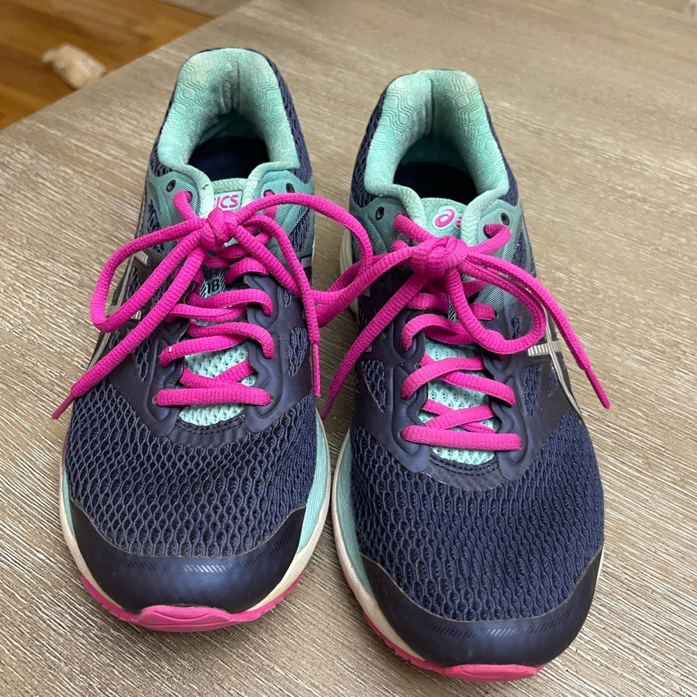 ASICS fluid ride. Size 7.5. Fun blue and pink color